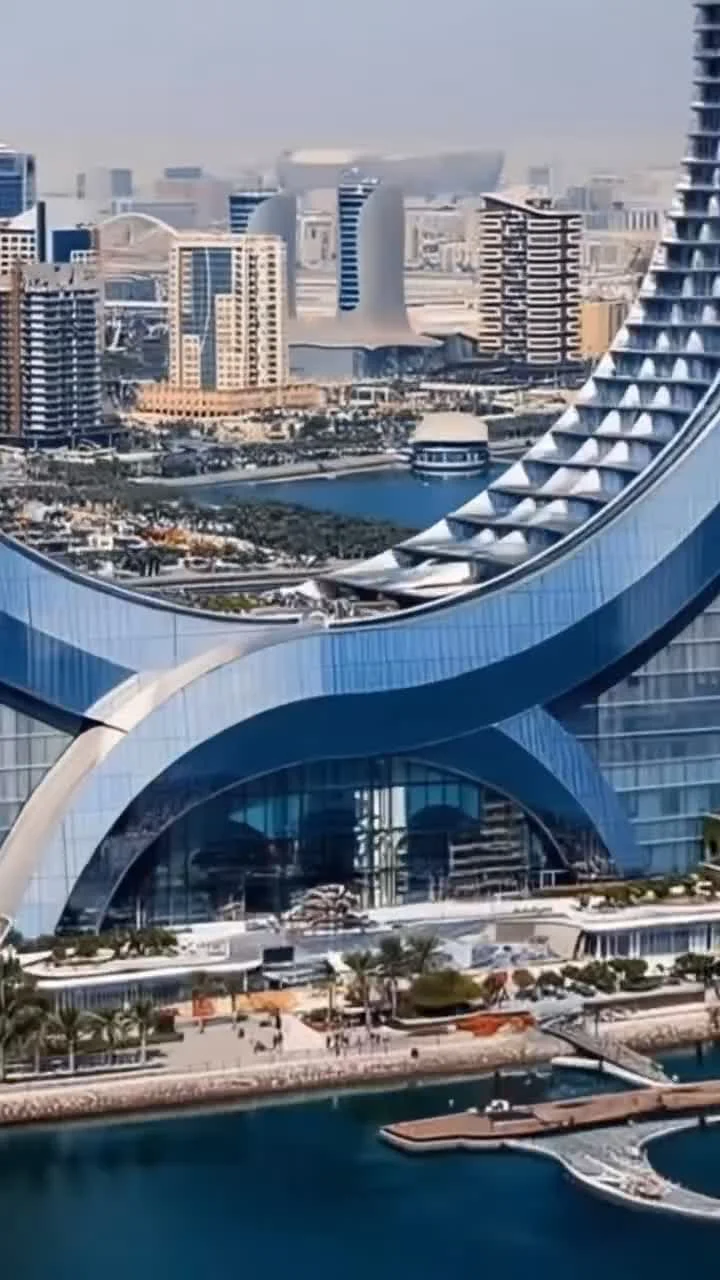 Visit Qatar — Destination storytelling, architecture and culture.